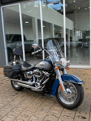 HARLEY-DAVIDSON SOFTAIL HERITAGE CLASSIC 114 HARLEY-DAVIDSON SOFTAIL HERITAGE CLASSIC 114